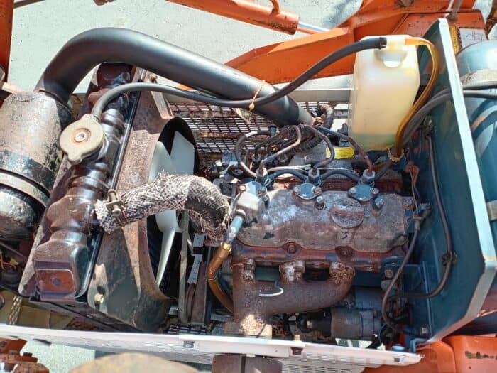 Kubota B1400DT 4WD pikkutraktori, etukuormaajalla. - Image 17