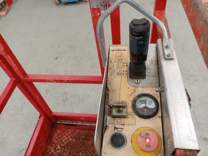Skyjack SJ16 teleskooppipuominostin - Image 11