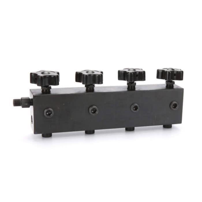 Hydrauliikan jakoventtiili 4-porttinen