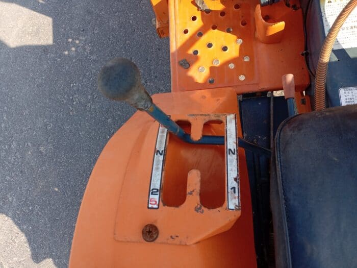Kubota B1402 4 WD minitraktori, etukuormaajalla. - Image 19