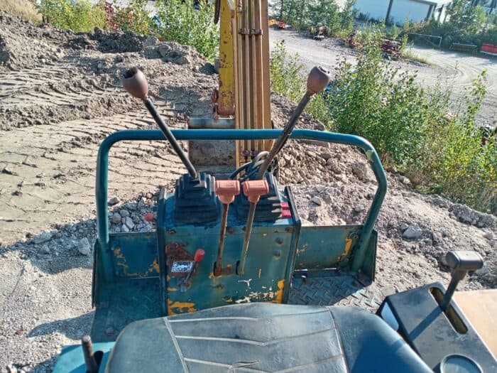 Yanmar YB121U minikaivuri - Image 12