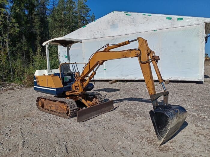 Komatsu PC10-5 kaivinkone - Image 3