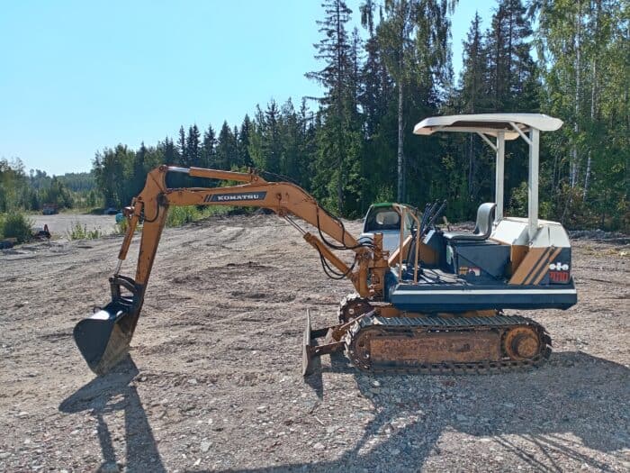 Komatsu PC10-5 kaivinkone - Image 6