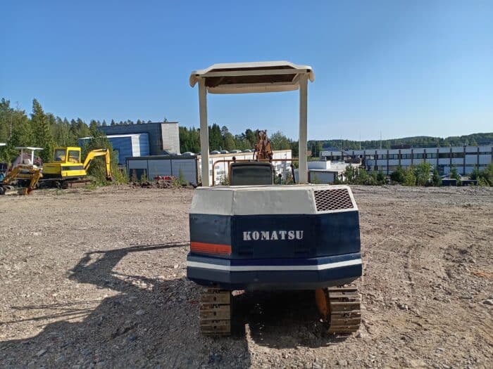 Komatsu PC10-5 kaivinkone - Image 9