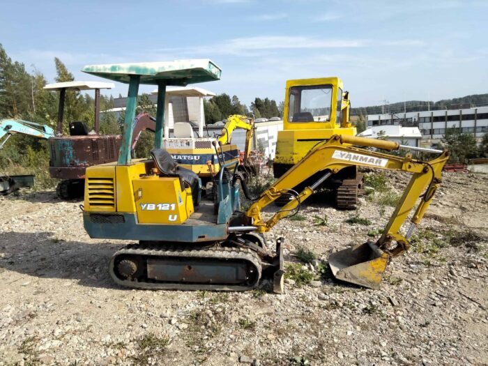 Yanmar YB121U minikaivuri