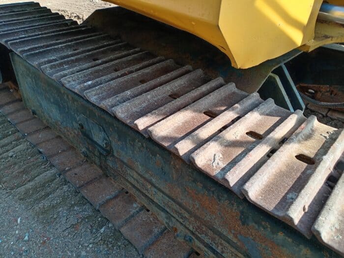 Komatsu PC15-2 Minikaivinkone - Image 10
