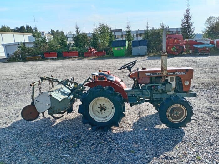 Yanmar Ym1300 4WD Minitraktori, maanmuokkaimella - Image 5
