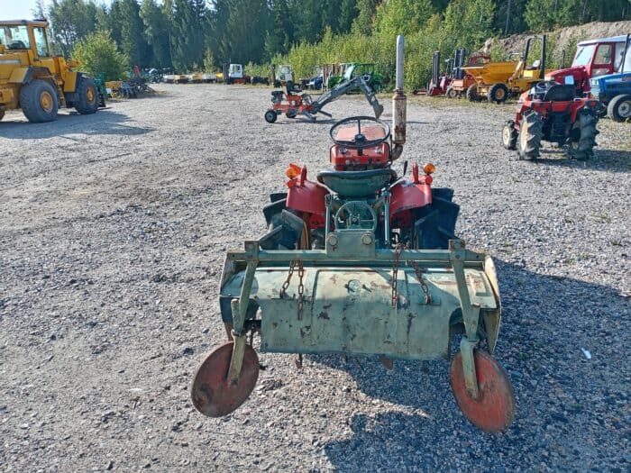 Yanmar Ym1300 4WD Minitraktori, maanmuokkaimella - Image 7