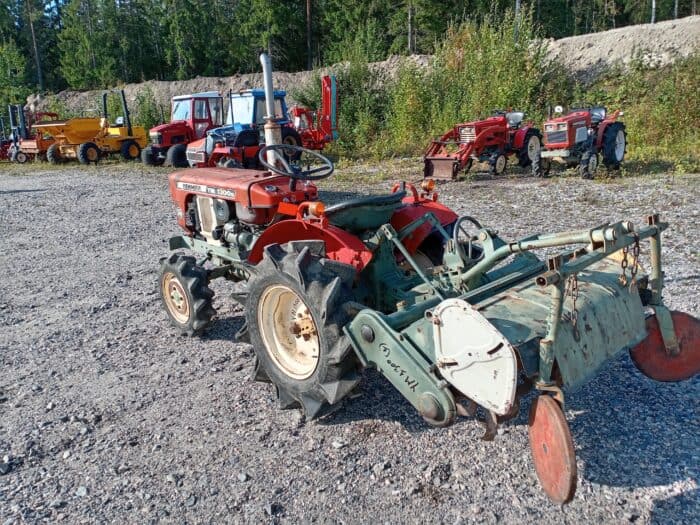 Yanmar Ym1300 4WD Minitraktori, maanmuokkaimella - Image 8