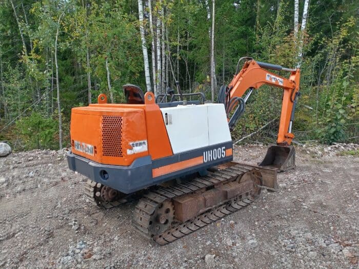Hitachi UH005 minikaivinkone - Image 4