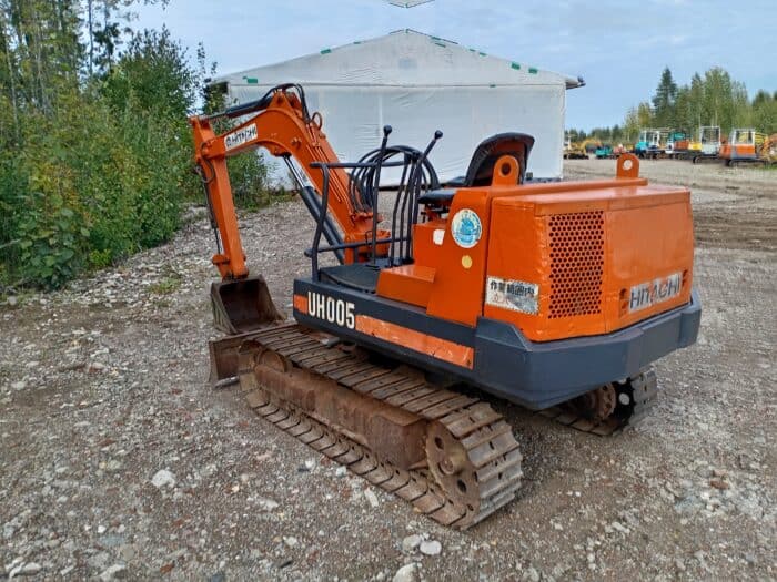 Hitachi UH005 minikaivinkone - Image 6
