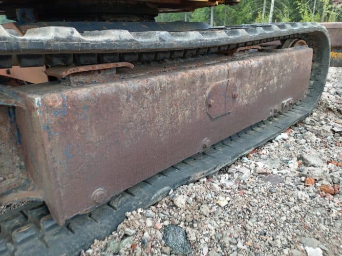Komatsu PC15-2 Kaivinkone - Image 12