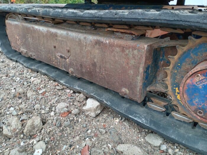 Komatsu PC15-2 Kaivinkone - Image 18