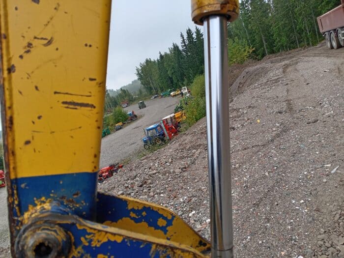 Komatsu PC15-2 Kaivinkone - Image 20