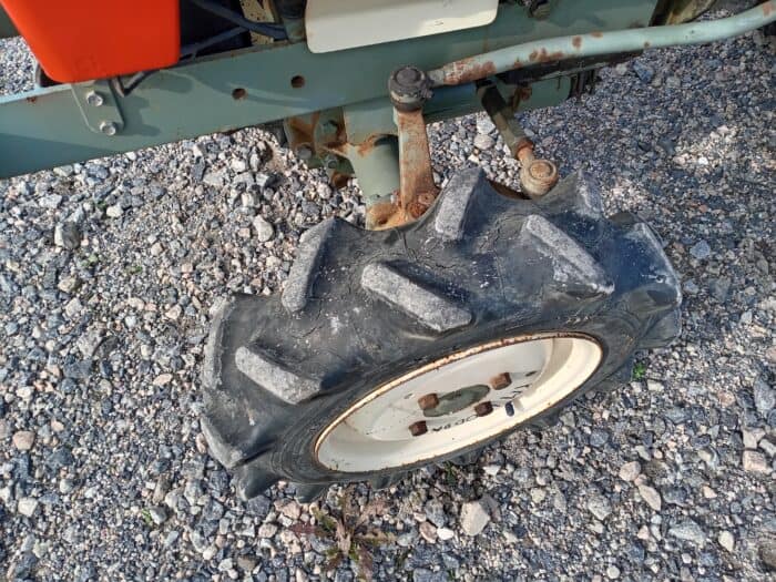 Yanmar YM1300 4WD Minitraktori, Maanmuokkaimella - Image 10