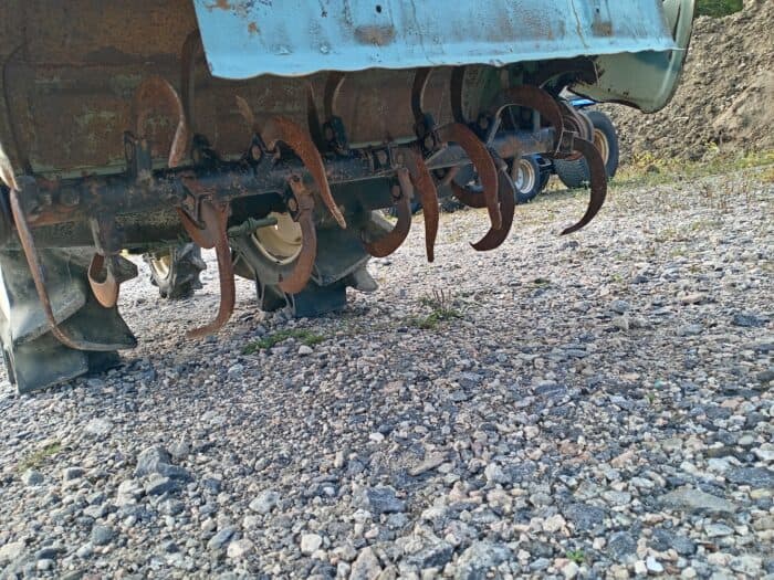 Yanmar YM1300 4WD Minitraktori, Maanmuokkaimella - Image 17