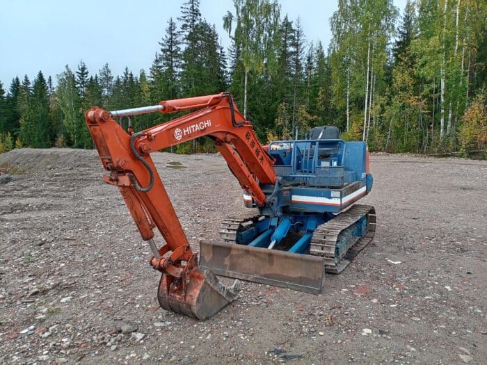 Hitachi EX21 Minikaivinkone - Image 9