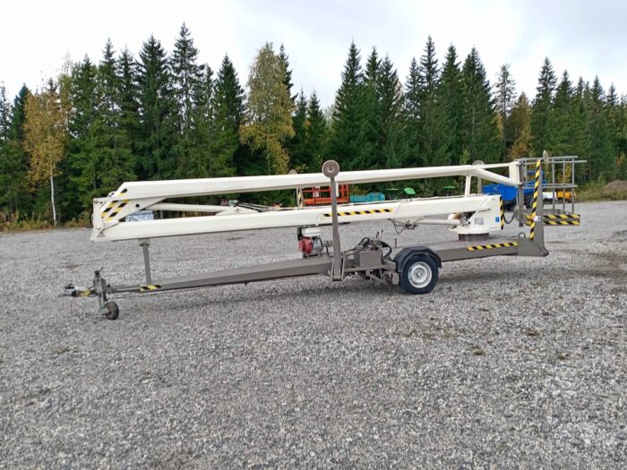 Zoomline Z-16 perässähinattava henkilönostin