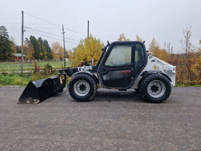 Bobcat T2566 kurottaja, vm. 2004, Rekisterissä - Image 3