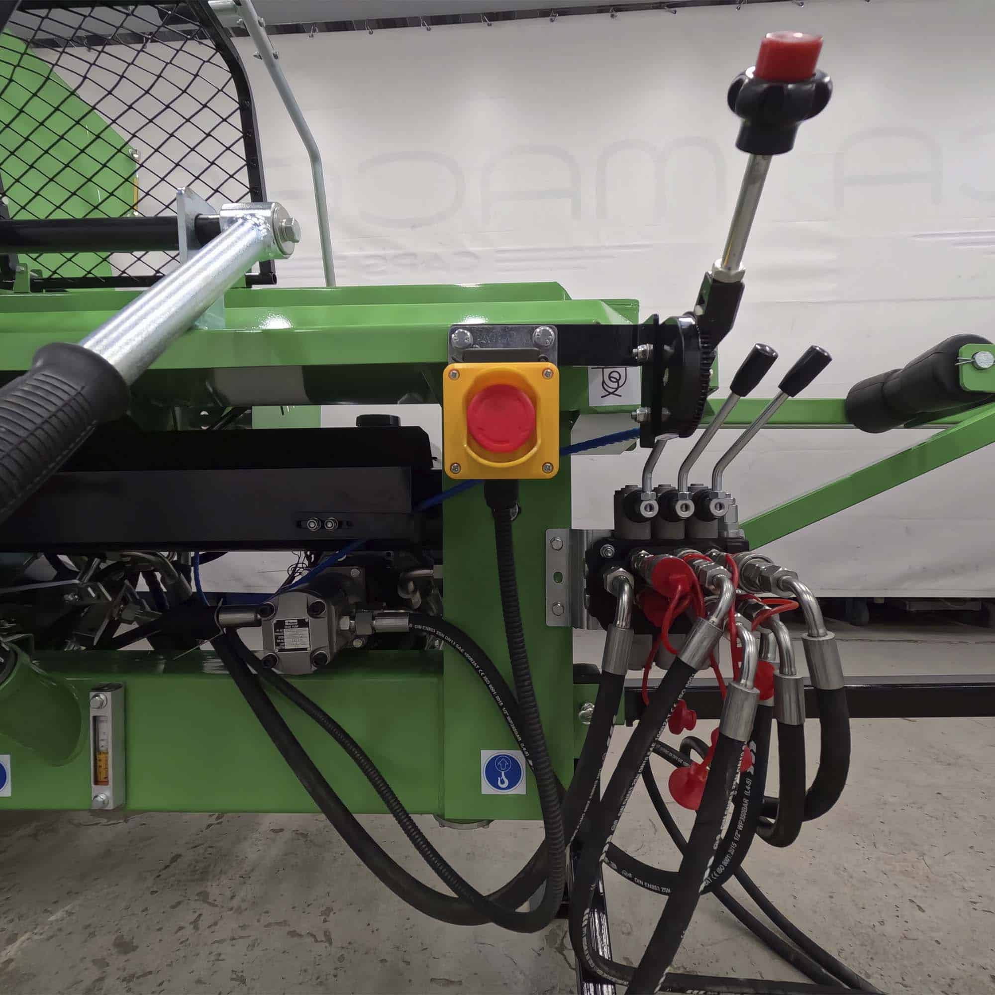 Klapikone 7 t / 14 hp bensiinikäyttöinen, Droma Wood - Image 11