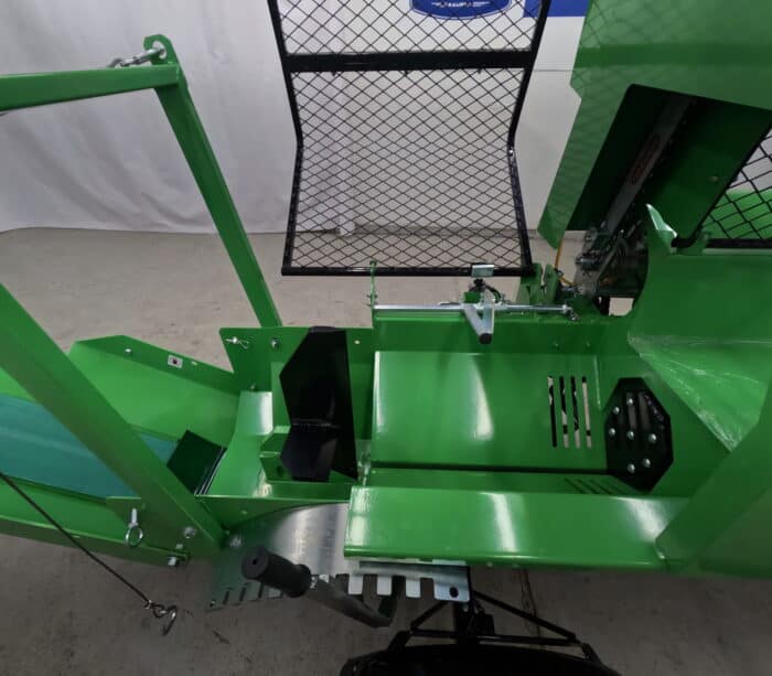Klapikone 20 t / 14 hp bensiinikäyttöinen, Droma Wood - Image 18
