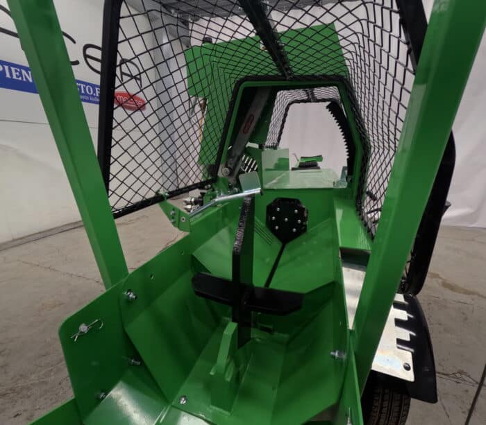 Klapikone 20 t / 14 hp bensiinikäyttöinen, Droma Wood - Image 20