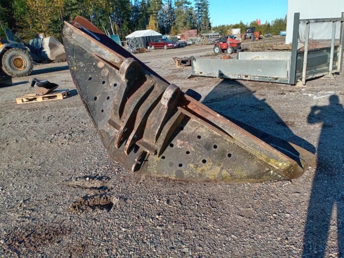 Kaivinkoneen järeä ojakauha - Image 10