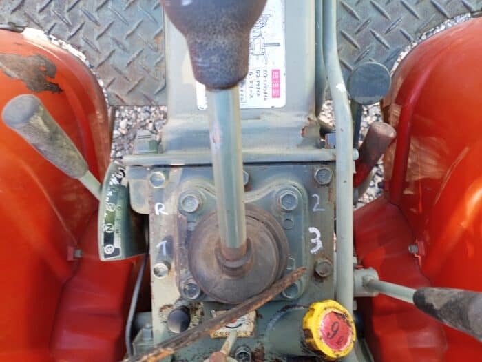 Yanmar YM1300 4WD Minitraktori - Image 12