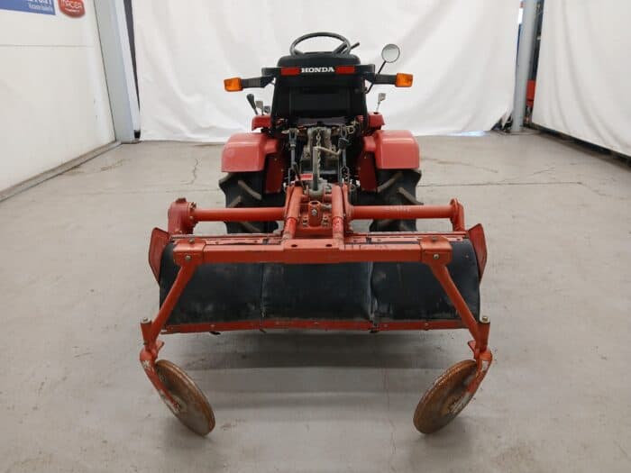 Honda Might 13 4WD traktori, maamuokkaimella - Image 4