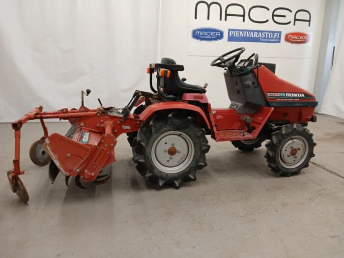 Honda Might 13 4WD traktori, maamuokkaimella - Image 6