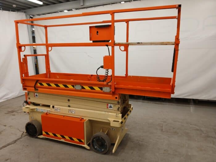 JLG 6RS saksilavanostin vm. 2014, Katsastettu. - Image 11