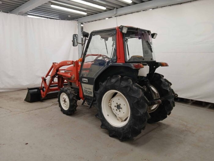 Yanmar AF-28D 4WD traktori, etukuormaajalla ja suunnanvaihtajalla! - Image 4