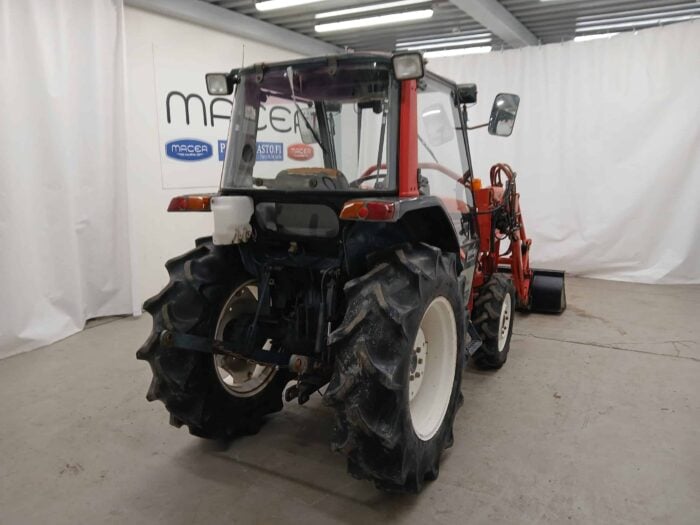 Yanmar AF-28D 4WD traktori, etukuormaajalla ja suunnanvaihtajalla! - Image 7