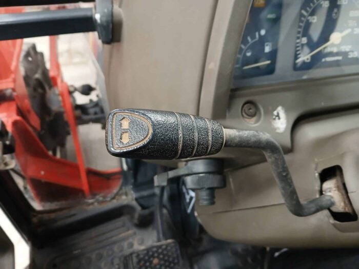 Yanmar AF-28D 4WD traktori, etukuormaajalla ja suunnanvaihtajalla! - Image 23
