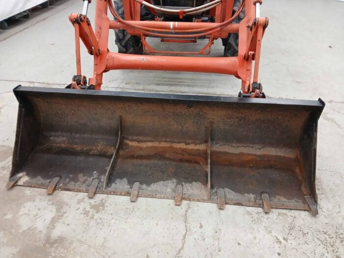 Yanmar AF-28D 4WD traktori, etukuormaajalla ja suunnanvaihtajalla! - Image 29