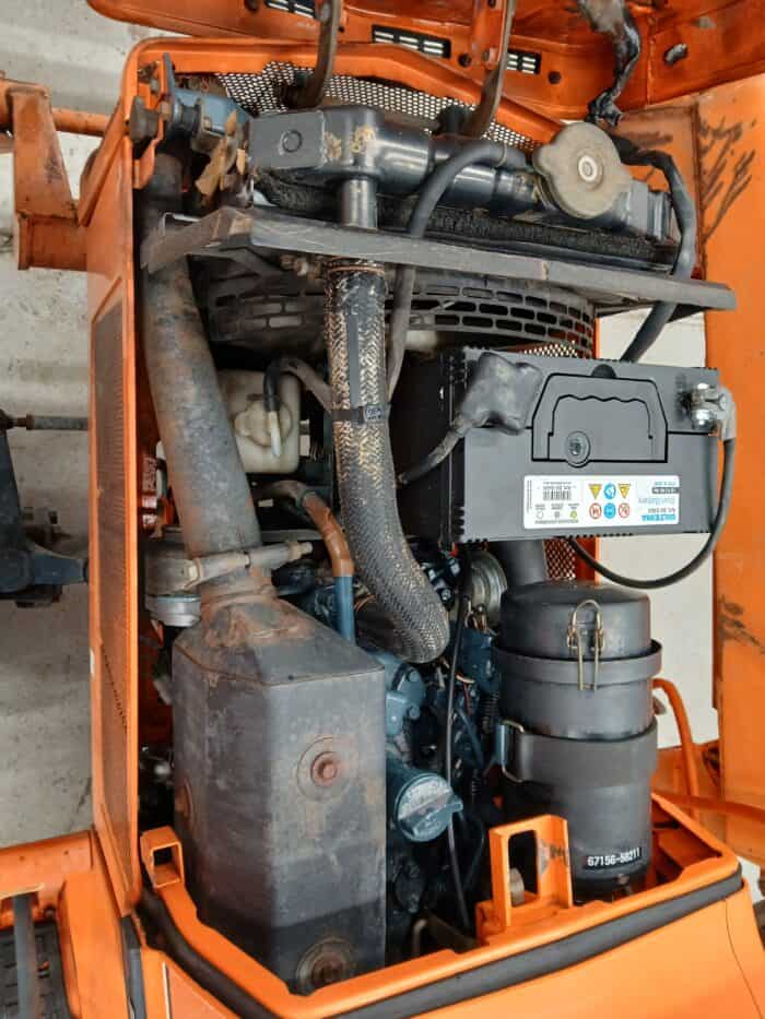Kubota B1-17, 4WD minitraktori etukuormaajalla - Image 20