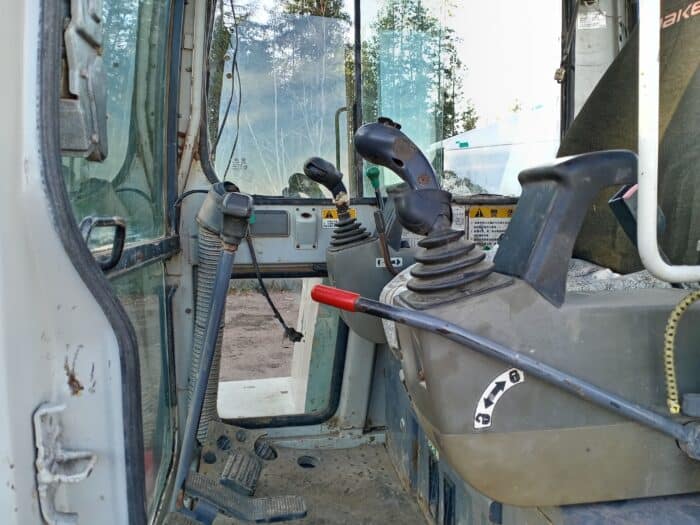 Takeuchi TB150C kaivinkone - Image 19