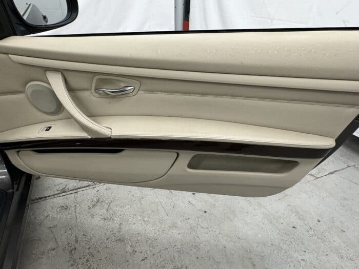 BMW 320 Cabrio E93 vm.2011 - Image 19