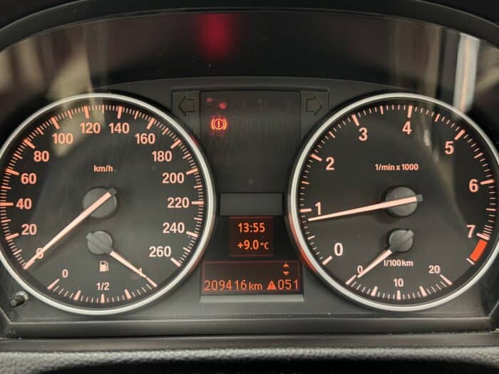 BMW 320 Cabrio E93 vm.2011 - Image 21