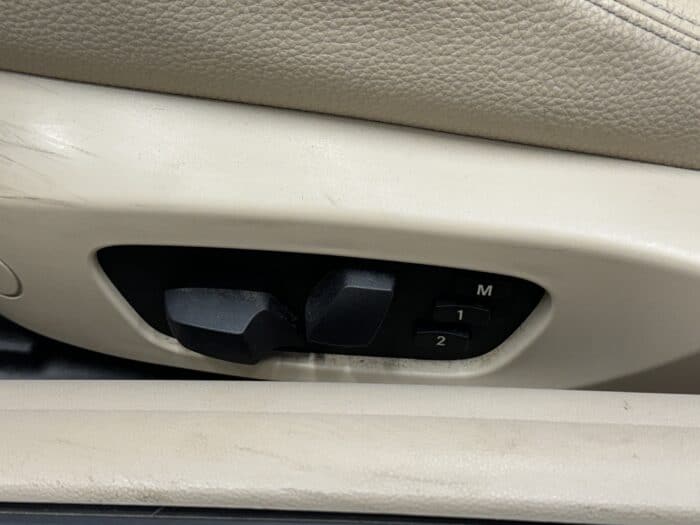 BMW 320 Cabrio E93 vm.2011 - Image 24