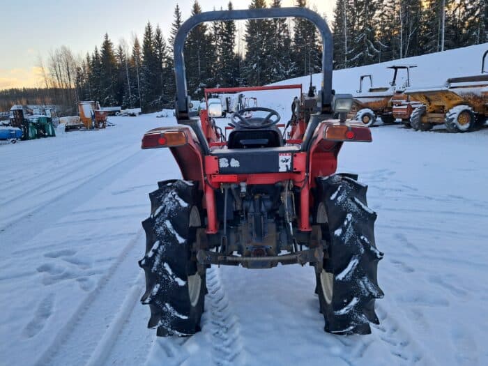 Yanmar AF-26 4WD traktori, etukuormaajalla ja suunnanvaihtajalla! - Image 5