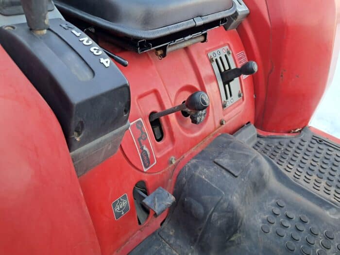 Yanmar AF-26 4WD traktori, etukuormaajalla ja suunnanvaihtajalla! - Image 9