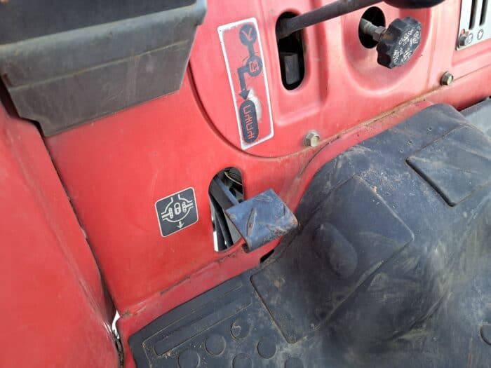 Yanmar AF-26 4WD traktori, etukuormaajalla ja suunnanvaihtajalla! - Image 11