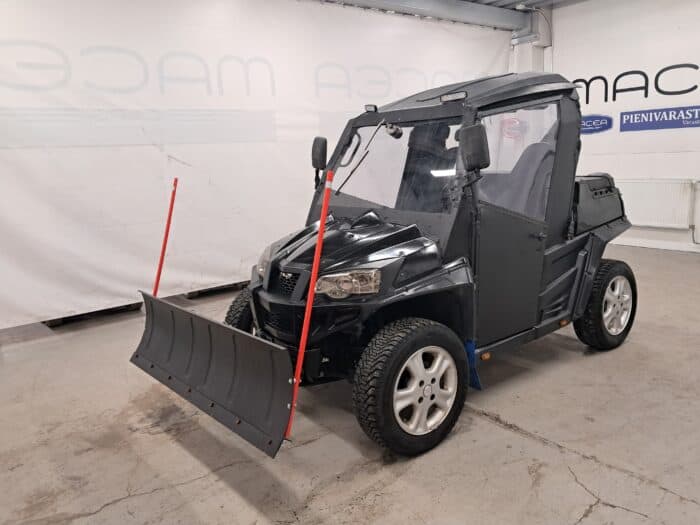 Trapper 800 UTV, T1 / koppimönkijä, Lumilevyllä
