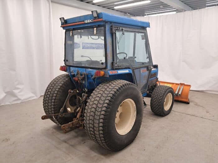 Iseki 530 4WD traktori ja puskulevy 170cm - Image 6