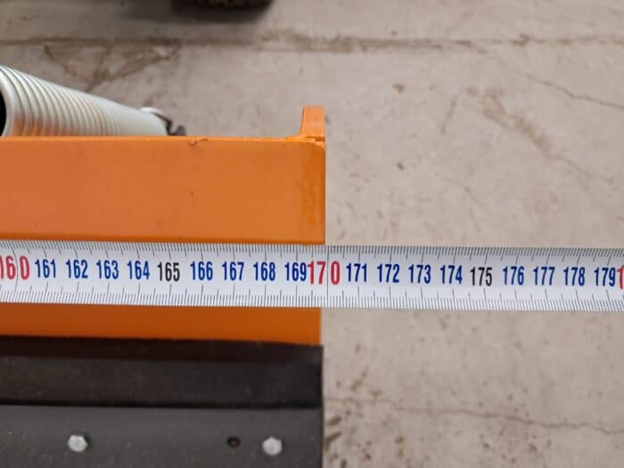 Iseki 530 4WD traktori ja puskulevy 170cm - Image 26