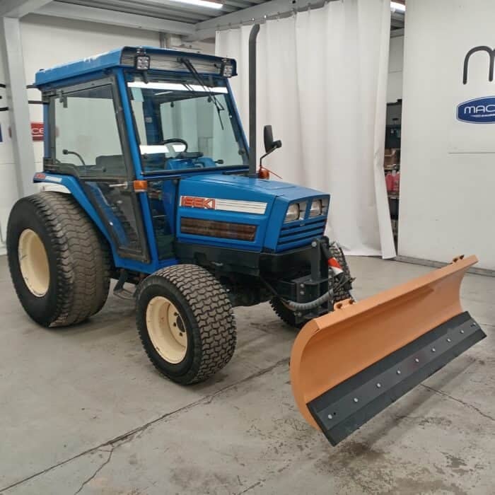 Iseki 530 4WD traktori ja puskulevy 170cm, Rekisterissä! - Image 5