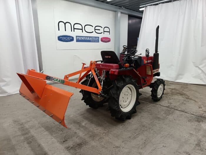 Yanmar F15D 4WD minitraktori 150 cm takalanalla - Image 4