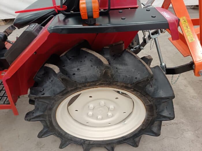 Yanmar F15D 4WD minitraktori 150 cm takalanalla - Image 11
