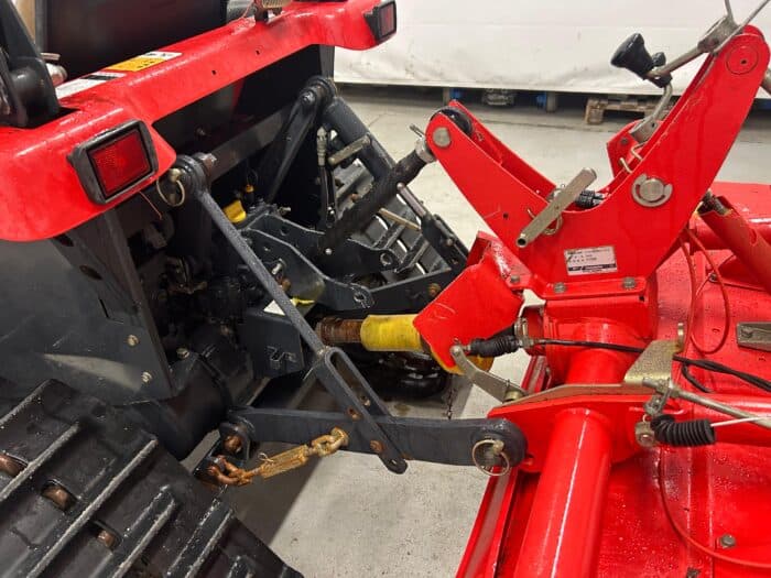 Telavetoinen Yanmar CT118 (25hv) traktori maanmuokkaimella - Image 19